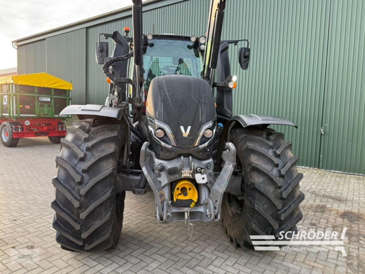 Traktor of the type Valtra T 175 ED | RTK | GEWÄHRLEISTUNG 12/2028, Gebrauchtmaschine in Twistringen (Picture 8)
